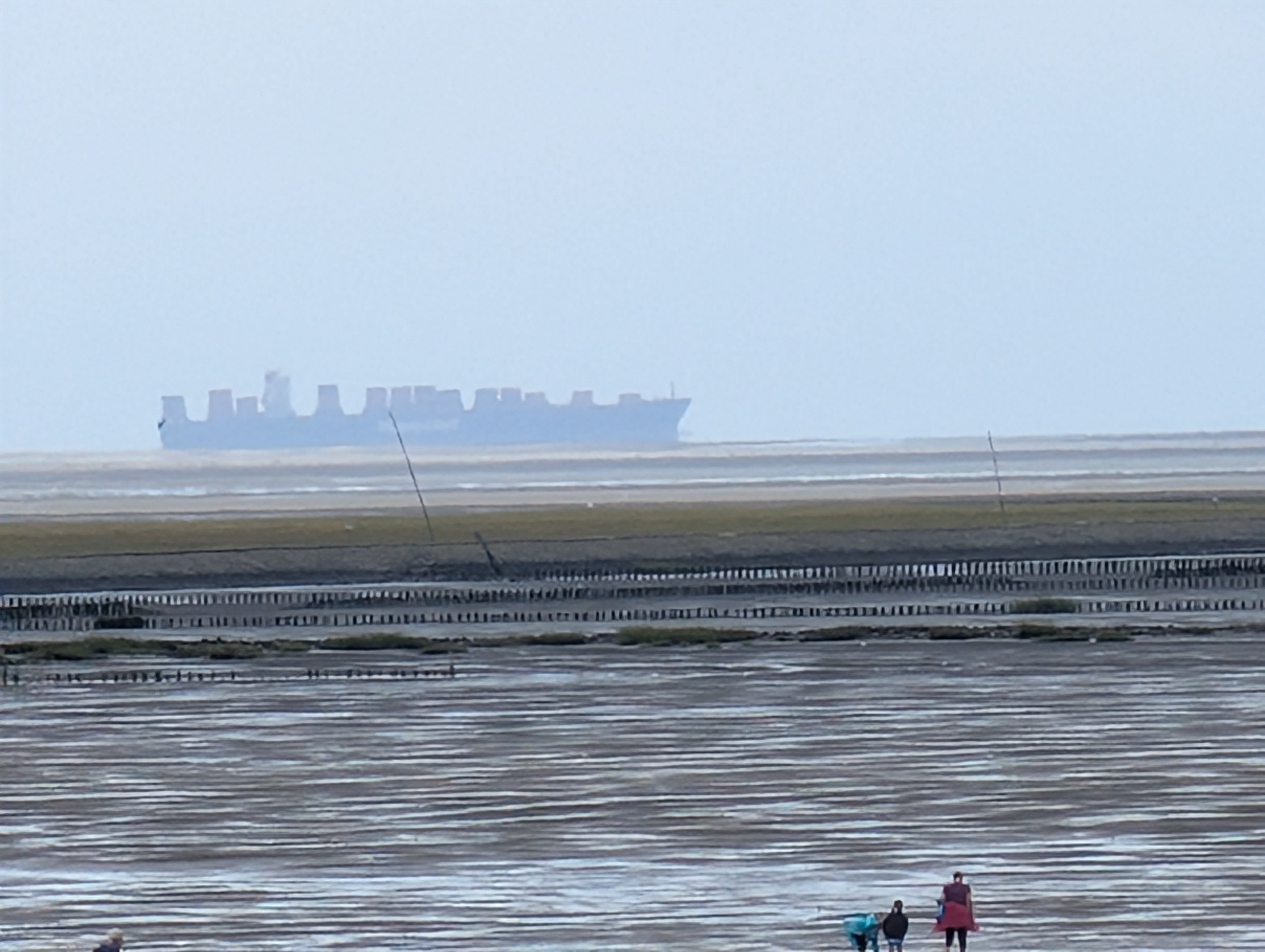 Dicker Pott am Horizont
